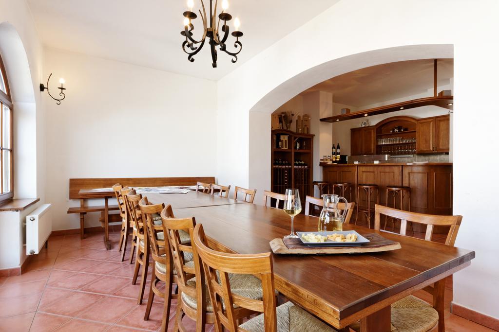 Apartmany Turold Mikulov Exterior photo